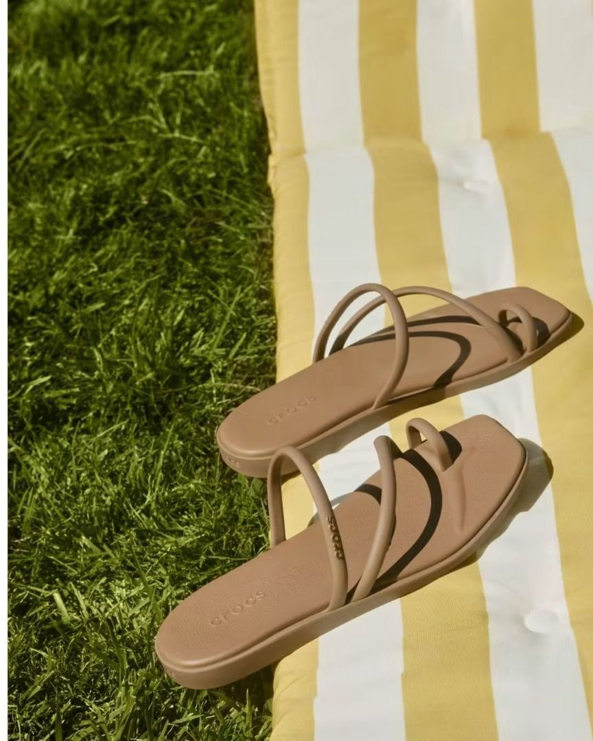 Miami Toe Loop Milk Chocolate (Category: Slippers and slides) located in Rizal. Submitted by hiraya16 (Listing ID 1464340107, Image 2). Description: Few sizes available onhand ready to ship Other sizes available? DM for pre-order ✉️ J&T - Lalamove - LBC.