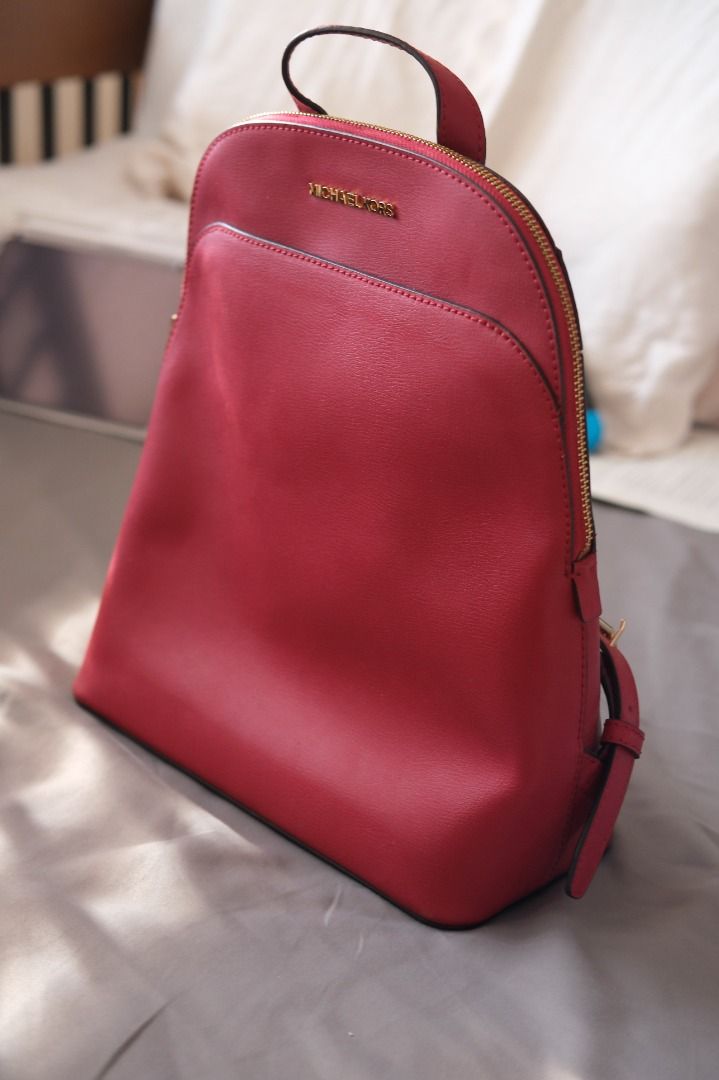 Michael Kors Backpack (Category: Luxury Bags & Wallets) located in Makati City. Submitted by thunderhippo (Listing ID 1464216786, Image 1). Description: Purchased in Canada Never used Retails for about $170CAD .