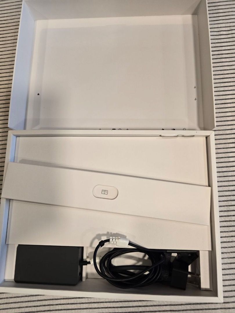 Microsoft Surface Pro 11 | Snapdragon X Plus | 16GB/512GB (Category: Laptops & Notebooks) located in Makati City. Submitted by gelo.stash (Listing ID 1464153403, Image 2). Description: Selling my Microsoft Surface Pro 11th Edition in Platinum. Lightly used, in very good condition, and fully reset for the next owner. IMPORTANT: This listing is for the Surface Pro 11 tablet only. Keyboard and Slim Pen are NOT included. Specifications - Snapdragon X