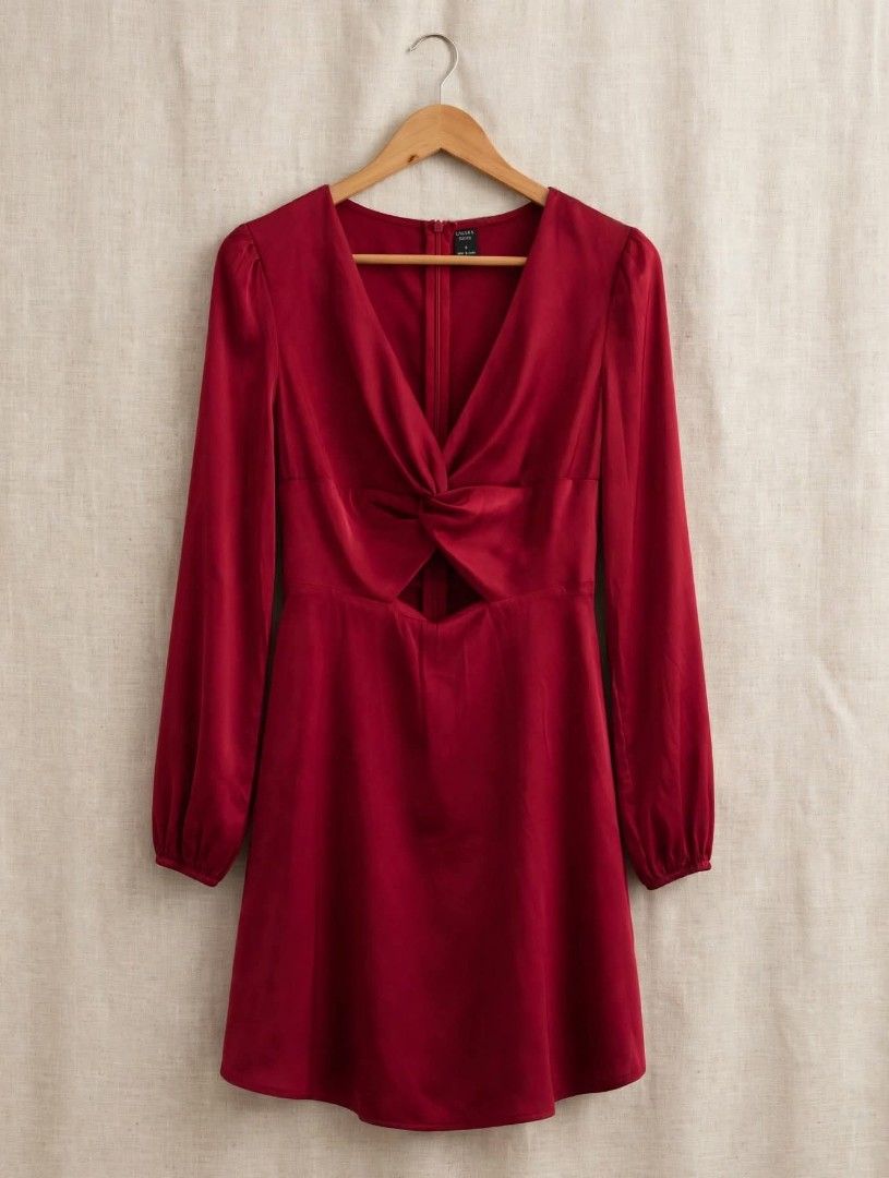 Mini Dress (Category: Dresses) located in Caloocan City. Submitted by janinetenoso (Listing ID 1464226944, Image 1). Description: .