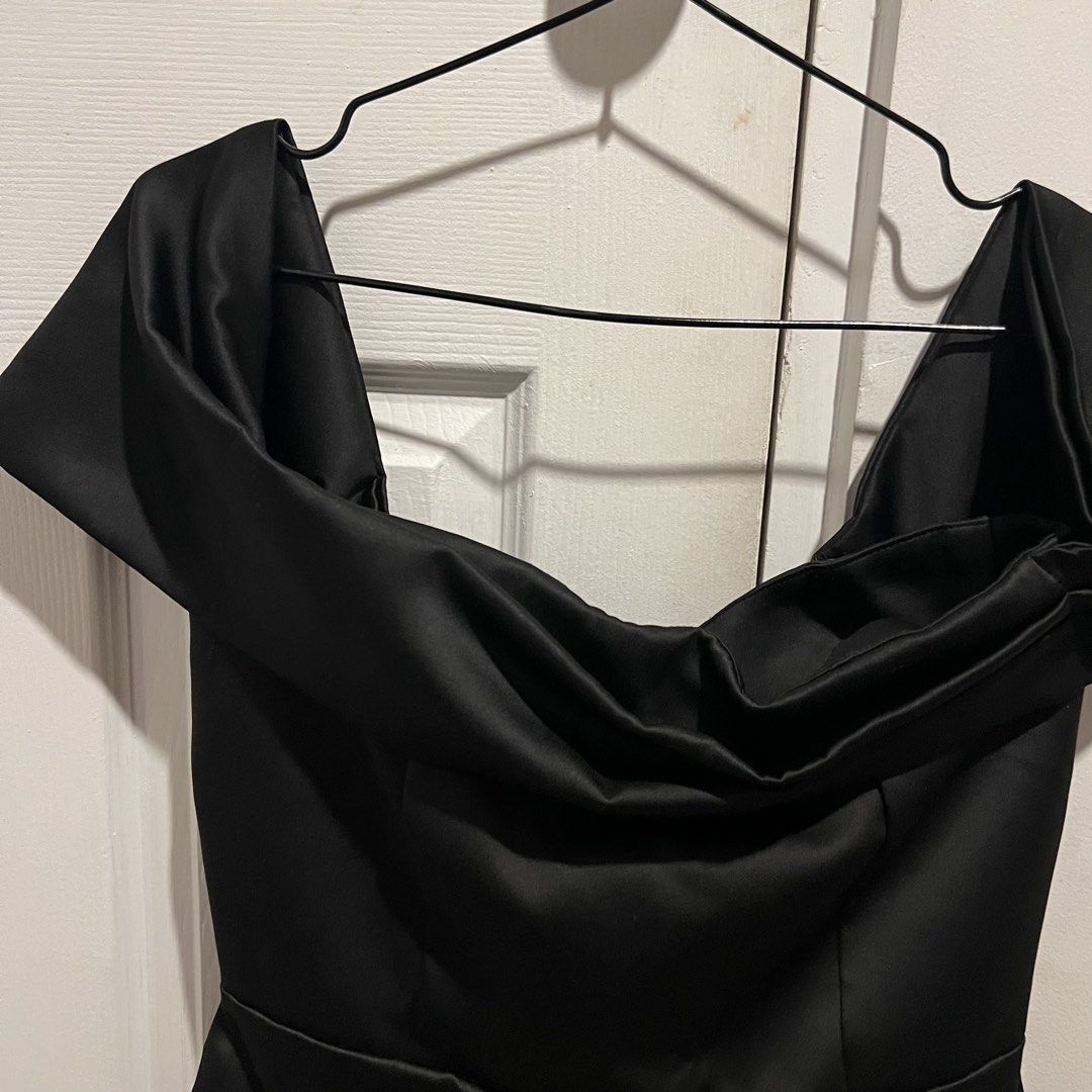 Mini Dress Black (Category: Dresses) located in Manila. Submitted by sade03_ (Listing ID 1464164893, Image 2). Description: size: large bust: 36-40 waist: 30-34 hips: 38-42 - A-line - With boning - Back zipper fastening - Non-stretch - Fabric: Duchess satin - 100% Polyester can shipped thru sdd / j&t.