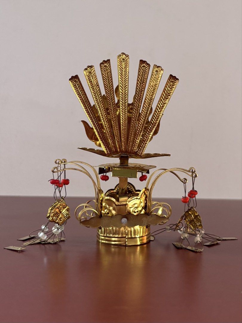Miniature Crown (Category: Other Home Decor) located in Cavite. Submitted by nanangonlineshop (Listing ID 1464174854, Image 2). Description: 📌 Miniature Crown 🏷️ P50 ⚠️ POLICY: ❌ NO COD ✅ AS IS, WHERE IS ✅ FIRST PAY BASIS ✅ MINE NOW, PAY NOW ✅ 3-DAYS HOLD ONLY. UNPAID RESERVATIONS ARE VOIDED. 📍 Location: Cavite 👉 WE SHIP NATIONWIDE (LUZON, VISAYAS & MINDANAO) ✅ MOP: Bank Transfer (BPI) & GCash ✅ Shipping Courier: J&T Express Philippines & Lal