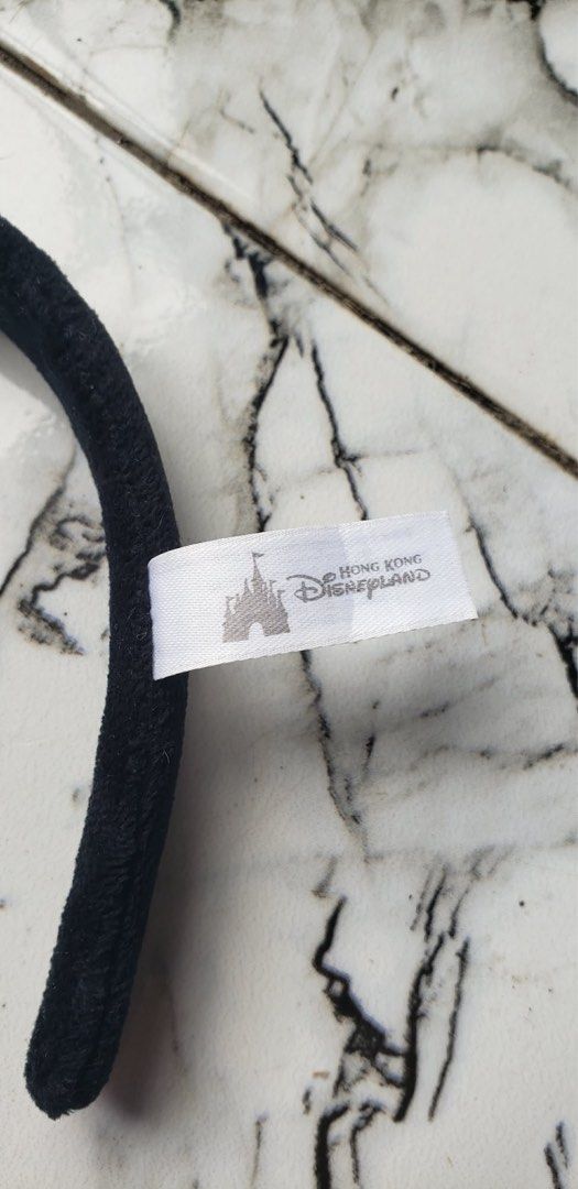 Minnie mouse headband (Category: Character Goods) located in Manila. Submitted by muimee30 (Listing ID 1464252095, Image 2). Description: .
