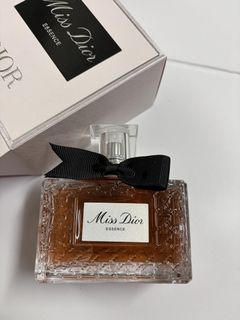 (Category: ) located in . Submitted by scent_collection (Listing ID 1464196348, Image 1). Description: .