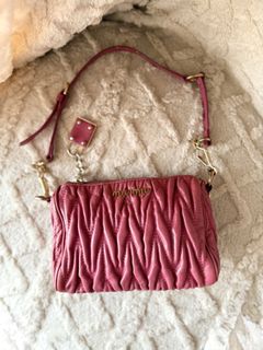 (Category: ) located in . Submitted by glamyogi (Listing ID 1464260800, Image 1). Description: .