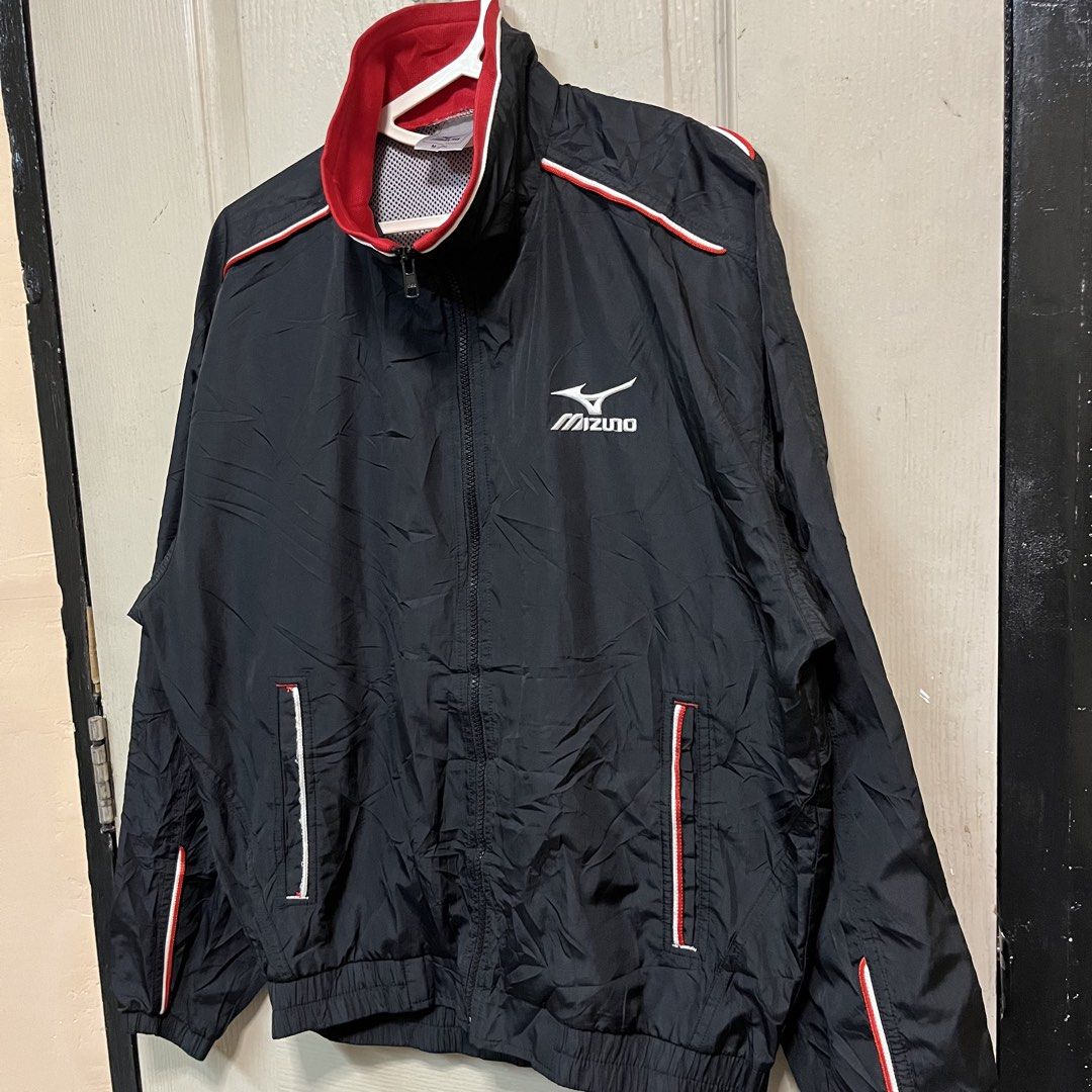 Mizuno | Tritone Windbreaker (Category: Coats, Jackets and Outerwear) located in Quezon City. Submitted by giometryyy (Listing ID 1464292310, Image 1). Description: L25 W23 Large fave excellent condition embroidered logo 📍East Fairview, QC 🛵Lalam0ve / JnT 💰Payment first.