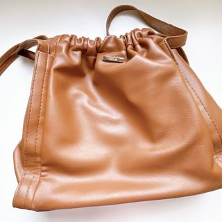 (Category: ) located in . Submitted by daily_preloved (Listing ID 1464292665, Image 1). Description: .