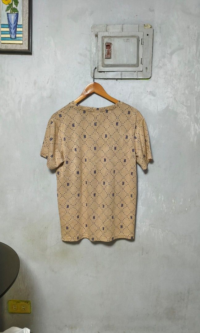 MLB MONOGRAM (Category: Tshirts & Polo Shirts ) located in Calamba. Submitted by luckthriftph (Listing ID 1464178452, Image 2). Description: MLB MONOGRAM Color rate: 9.5/10 Width: 20.5 Length: 26 Excellent Condition Flawless on print Issue: None Mine: 550 Loc: Calamba, Laguna Courier: JNT, Lalamove and LBC ( Cop Only ) DM ME TO PURCHASE! 📩.