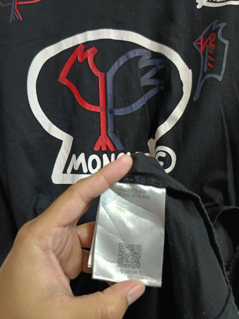 Moncler Multi patch Tee (Category: Tshirts & Polo Shirts ) located in Kidapawan. Submitted by mabthriftshop (Listing ID 1464294086, Image 3). Description: Condition: Excellent Color rate: 9.8/10 (mabago) Size: L Dimes: 20 x 27 ox 28 Issue: NONE ⚠️ Buyer Notice: Please review all condition photos and size details carefully before purchasing to ensure a perfect fit. Ship Thru : J&T and LBC.