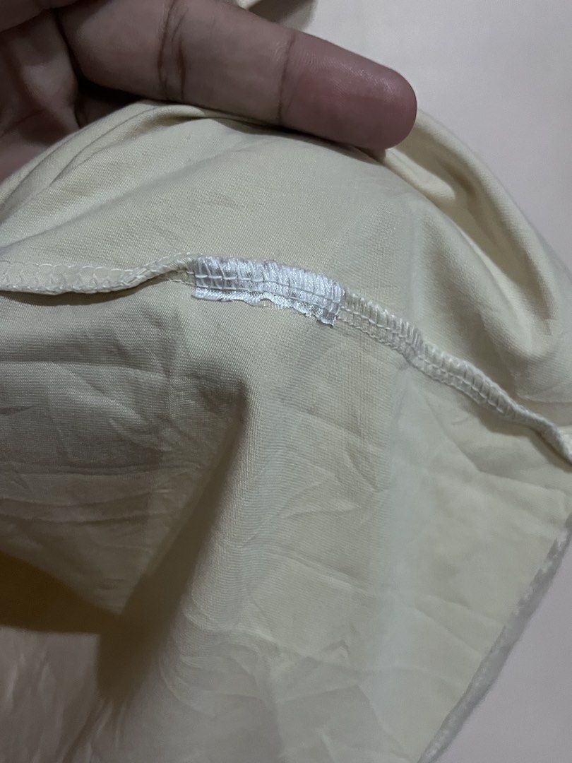 MONCLER TEE (Category: Tshirts & Polo Shirts ) located in Matanao. Submitted by eyyymar (Listing ID 1464259304, Image 3). Description: Moncler Tee -Dimes:20.5x28 -Excellent Condition -Issue:Cut Wash Tag .