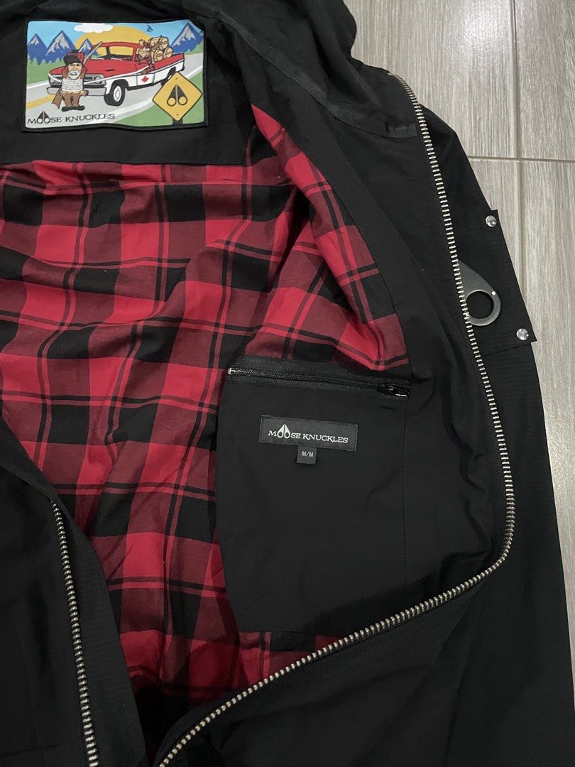 Moose Knuckles Lightweight Bomber Jacket (Category: Luxury Apparel) located in Las Pinas. Submitted by dhliacmp (Listing ID 1464273508, Image 3). Description: Moose Knuckles Lightweight Bomber Jacket Medium In Good as new condi Retails around 800Cad Selling for only 10,999 Authentic .