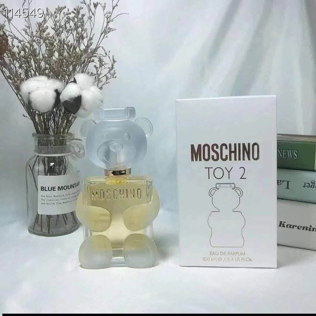 Moschino Toy 2 Eau de Parfum 100ml (Category: Fragrance & Deodorants) located in Malabon City. Submitted by tinxoxo (Listing ID 1464328982, Image 1). Description: - Moschino Toy 2 Eau de Parfum - 100ml bottle - Comes in original packaging - Scent profile: Fresh and floral - Ideal for everyday wear - Reason for selling: Unwanted gift.
