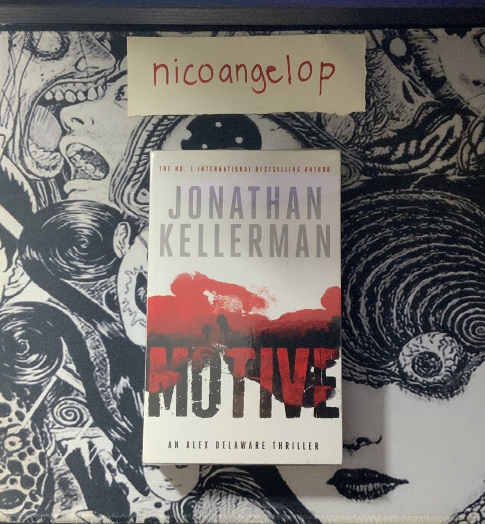 Motive by Jonathan Kellerman (Category: Storybooks) located in Tacloban City. Submitted by nicoangelop (Listing ID 1464216309, Image 1). Description: Decluttering.