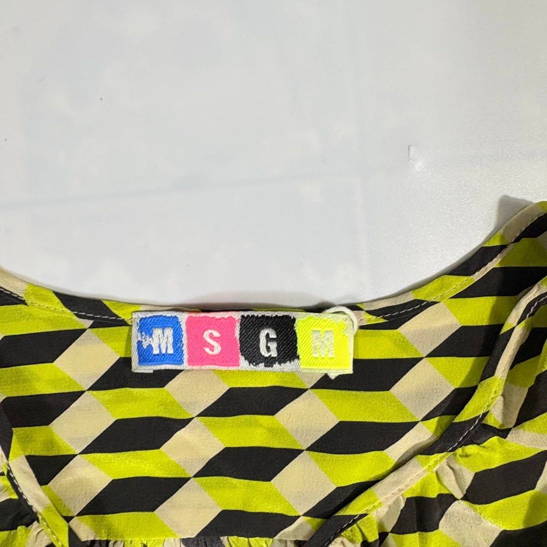 MSGM (Category: Activewear) located in Iloilo. Submitted by profitpicks (Listing ID 1464326873, Image 3). Description: .