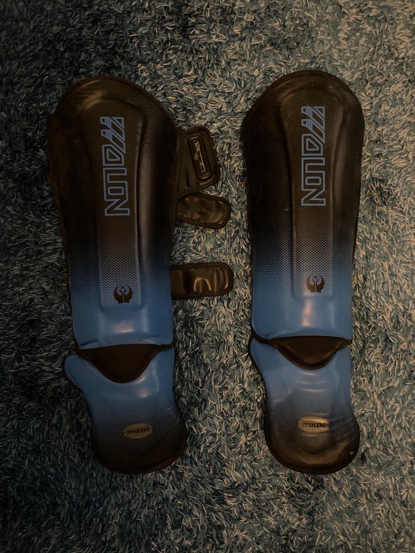 Muay Thai Shin Guards (Category: Combat Sports) located in Quezon City. Submitted by dmiguel4207 (Listing ID 1464230327, Image 1). Description: - negotiable Price! - used once - Adjustable straps for a secure and customized fit - Ideal for martial arts training: MMA, Muay Thai, Kickboxing - Provides essential protection during sparring and training sessions.