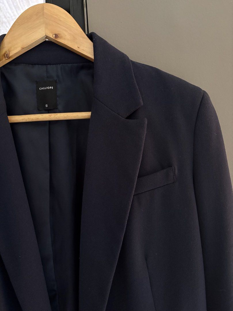 Navy Blue Oversized Blazer (Category: Coats, Jackets and Outerwear) located in Makati City. Submitted by allaineallaine (Listing ID 1464178657, Image 3). Description: - Classic navy blue blazer from Calliope - Double-breasted front with two buttons - Notched lapel - Two front pockets - Dark navy lining - Sharp and professional look - Perfect for work or elevating any outfit -perfect oversized blazer.