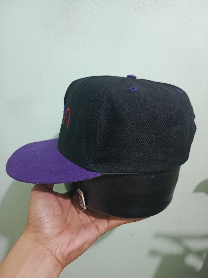 Neon snapback Cap USA Snap (Category: Caps & Hats) located in Caloocan City. Submitted by shsgoods (Listing ID 1464143029, Image 2). Description: location:Karuhatan Valenzuela City.