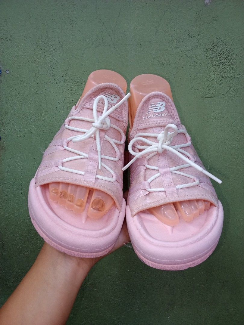 New balance (Category: Flats & Sandals) located in General Santos City (Dadiangas). Submitted by ukayonlineshoppe (Listing ID 1464276720, Image 2). Description: 24cm fit size 37/38 stretchable fabric no issue.