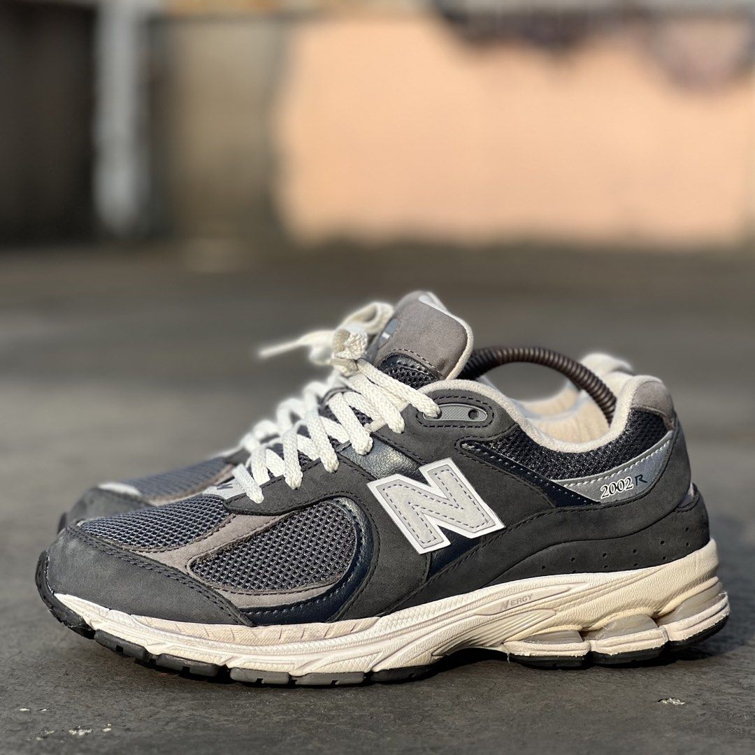 New balance 2002r “ navy grey “ (Category: Sneakers) located in Pasig City. Submitted by store_4_all_season (Listing ID 1464297862, Image 2). Description: Size 9us mens / 27 cm / 42 eu Used - excellent No issue 📩📩📩.