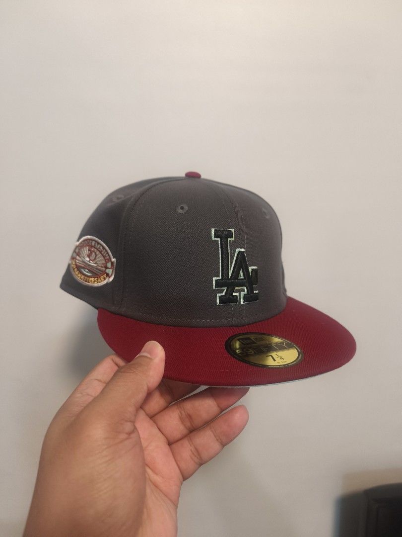 New Era 59FIFTY MLB Baseball Caps - Various Teams (Category: Caps & Hats) located in Manila. Submitted by brts_27 (Listing ID 1464300584, Image 3). Description: Selling steal !! New Era 59Fifty Fitted Hat Size 7 1/4 except Anaheim Angels ( 6 7/8) brand New Php 1,250.00 only loc: Santa Ana mAnila / Binondo Manila .