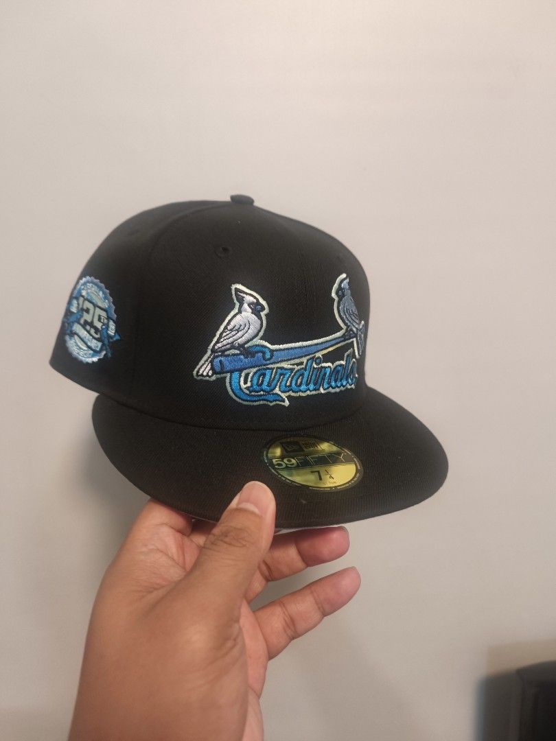 New Era 59FIFTY MLB Baseball Caps - Various Teams (Category: Caps & Hats) located in Manila. Submitted by brts_27 (Listing ID 1464300584, Image 2). Description: Selling steal !! New Era 59Fifty Fitted Hat Size 7 1/4 except Anaheim Angels ( 6 7/8) brand New Php 1,250.00 only loc: Santa Ana mAnila / Binondo Manila .