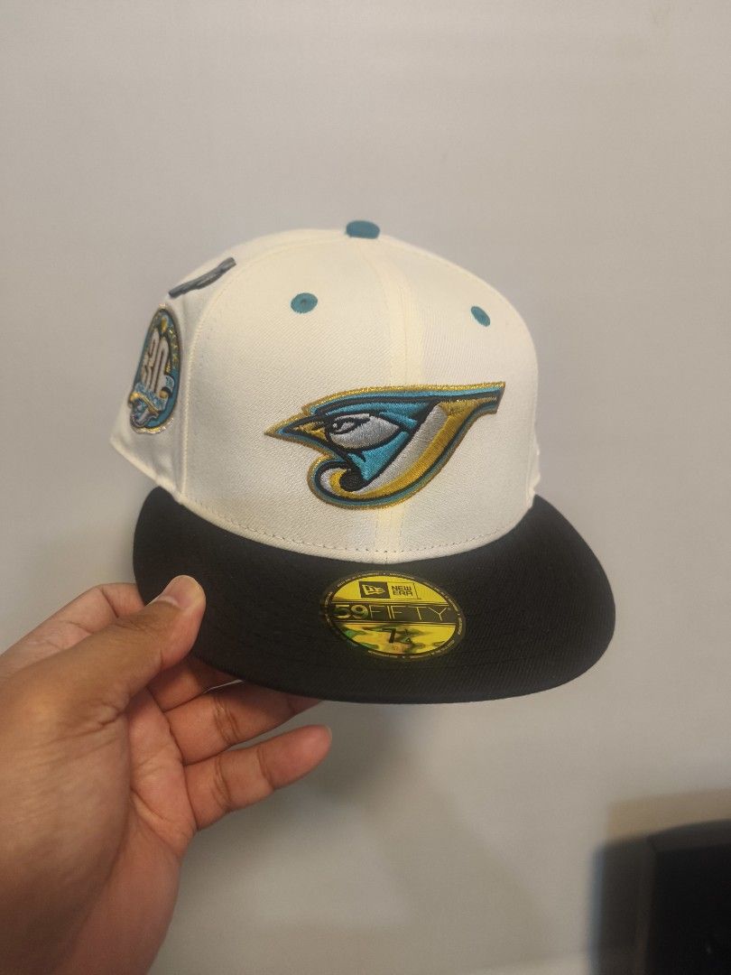 New Era 59FIFTY MLB Baseball Caps - Various Teams (Category: Caps & Hats) located in Manila. Submitted by brts_27 (Listing ID 1464300584, Image 1). Description: Selling steal !! New Era 59Fifty Fitted Hat Size 7 1/4 except Anaheim Angels ( 6 7/8) brand New Php 1,250.00 only loc: Santa Ana mAnila / Binondo Manila .