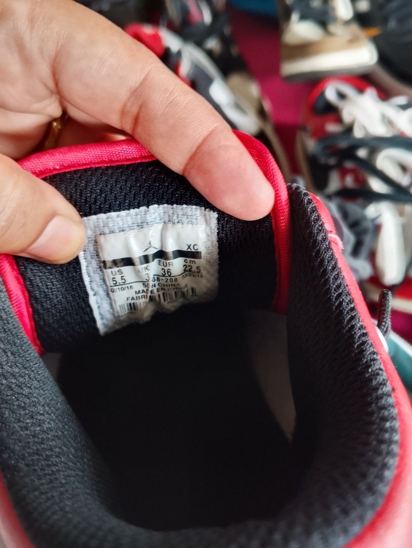 Nike (Category: Shoe inserts) located in Batangas. Submitted by mightypenguin-764c23 (Listing ID 1464200144, Image 3). Description: .
