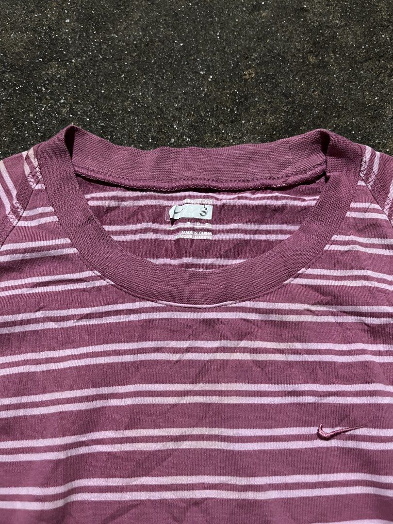 Nike - Y2K Striped Dri-fit Activewear (Category: Activewear) located in Manila. Submitted by kashjulliane (Listing ID 1464303709, Image 2). Description: Excellent condition Good as new Deadstock/Vintage Size: Small Width: 15 Length: 19.