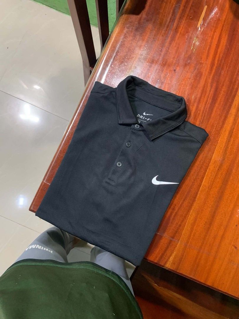 Nike active polo shirt (Category: Tshirts & Polo Shirts ) located in Angeles City. Submitted by giventrifteditem (Listing ID 1464282757, Image 1). Description: pm dets Open vc size M/L.