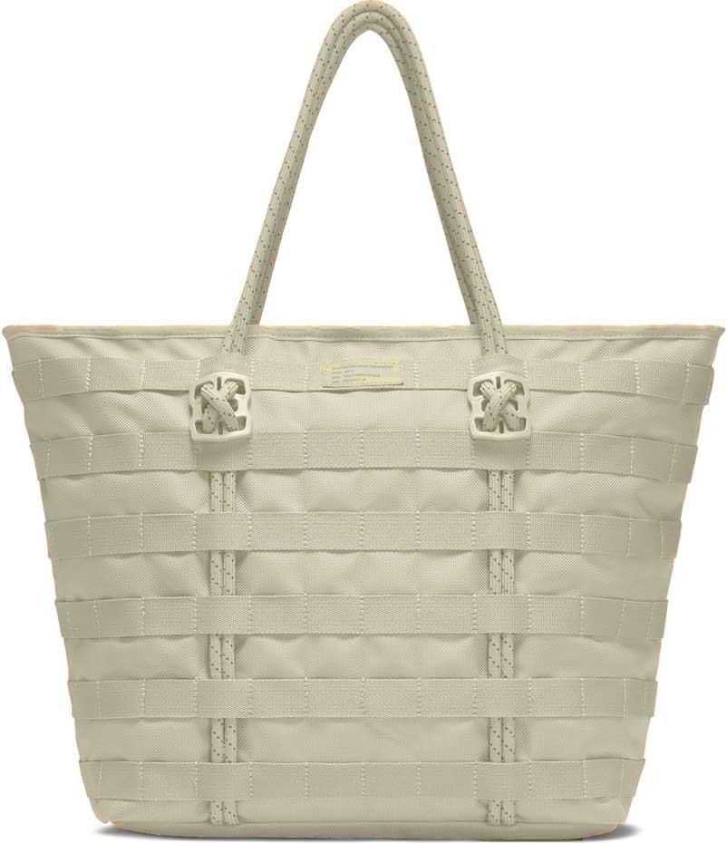 Nike AF1/ RMM Totebag (26l) (Category: Tote Bags) located in Manila. Submitted by ditrik26 (Listing ID 1464207585, Image 3). Description: light beige colorway Authentic 18" x 15" Decluttering color may varie due to lighting. (in daylight conditions its off white).