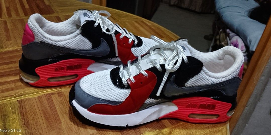 Nike Airmax Excee (Category: Activewear) located in Manila. Submitted by williamsalvation (Listing ID 1464332898, Image 2). Description: Nike Airmax Excee authentic No any issues for men & women still as a new cz never used natuwaan ko lang sya as a display collection dahil sa amazing color way nya air sole bubble very clear as see through....... size indicated in images posted see to appreciate sta cruz manila location.