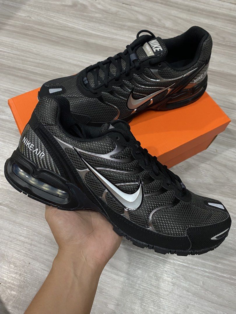NIKE AIRMAX TORCH 4 (Category: Sneakers) located in Pasig City. Submitted by buzzthrifty (Listing ID 1464268002, Image 2). Description: SIZS 11.5US BRANDNEW WITH OG BOX 100% AUTHENTIC MONEY BACK IF FAKE .