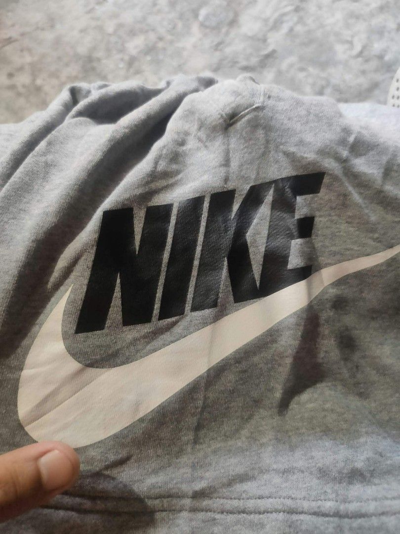 Nike alumni youth size short (Category: Activewear) located in Vinzons. Submitted by kspabico07187 (Listing ID 1464273697, Image 3). Description: Excellent condition No issue No crack print Waist-22-30 L-16.