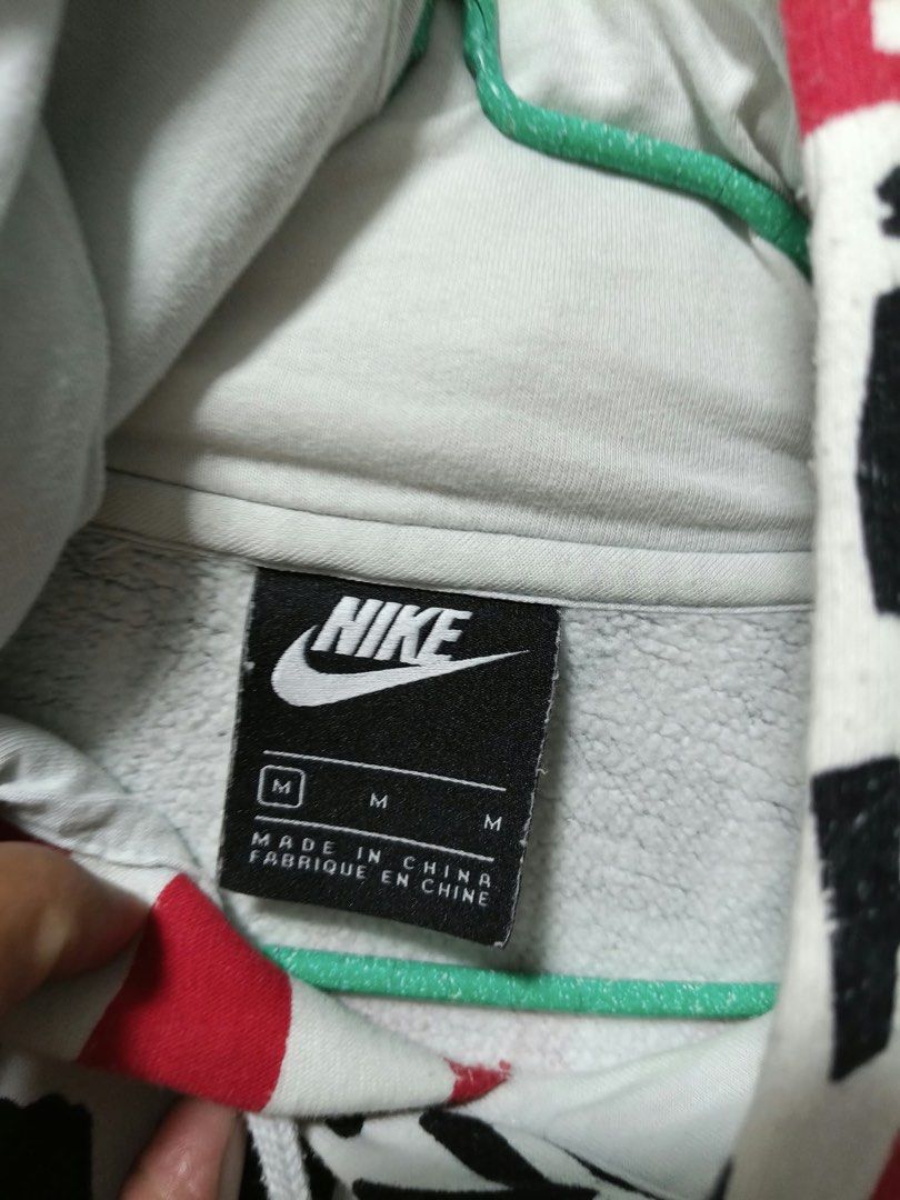 Nike aop hoodie (Category: Coats, Jackets and Outerwear) located in Coron. Submitted by tr1p2thr1ft (Listing ID 1464319270, Image 2). Description: 22.5 by 26 As new condition Nonissue Juan Miguel Mondejar(fb acc).