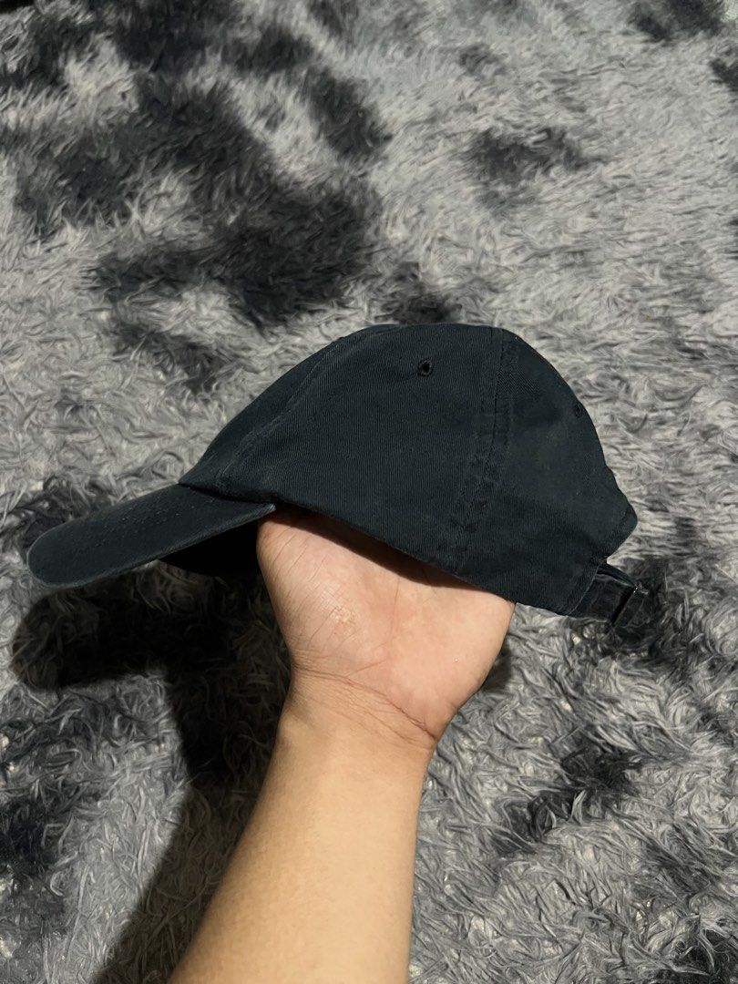 Nike cap (Category: Caps & Hats) located in Cebu City. Submitted by drip_block (Listing ID 1464188367, Image 3). Description: .