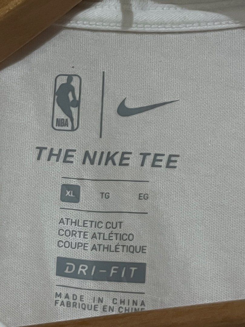 NIKE CELTICS TEE (Category: Tshirts & Polo Shirts ) located in Matanao. Submitted by eyyymar (Listing ID 1464290268, Image 3). Description: Nike Tee -Dimes:22.5x29 -Excellent Condition -Issue:None DM📩.