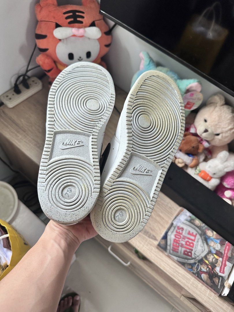 Nike court vision womens (Category: Sneakers) located in Manila. Submitted by nilodanzcuadra (Listing ID 1464205284, Image 3). Description: Size 8 womens Excellent condition Parang bago pa Loc: north caloocan.
