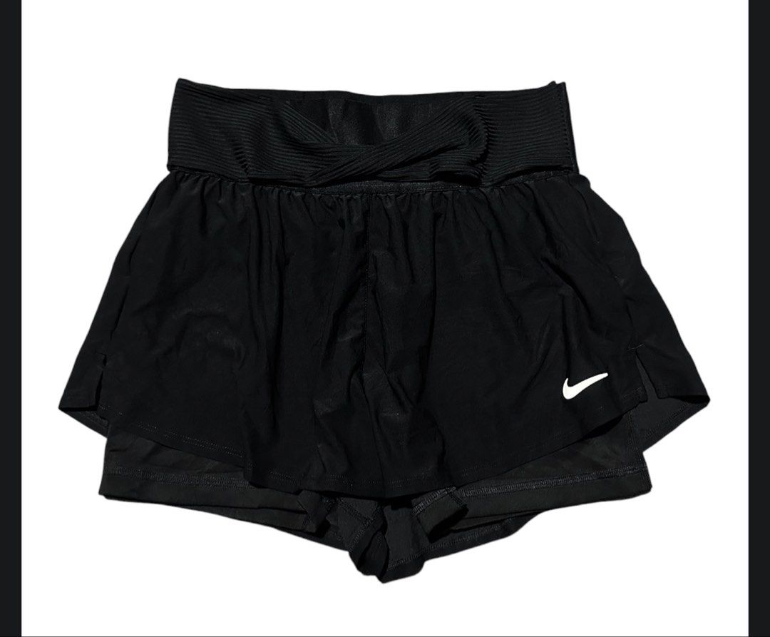 Nike Dri-FIT Advantage 2in Shorts size small (Category: Activewear) located in Iba. Submitted by xooperfindslb (Listing ID 1464278697, Image 2). Description: Nike Dri-FIT Advantage 2in Shorts size small Color: black/white Soafer Ganda nito,pang pickle ball..may inner cycling..as new condition No issue.
