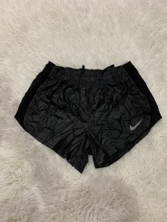 (Category: ) located in . Submitted by thriftcoyan (Listing ID 1464235012, Image 1). Description: .