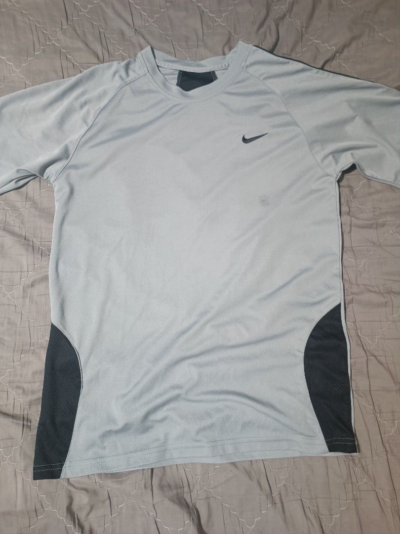 Nike DriFit Shirts bundle (Category: Activewear) located in Manila. Submitted by lapulga900 (Listing ID 1464229034, Image 2). Description: Both size M, but the gray one can fit size L better. negotiable.
