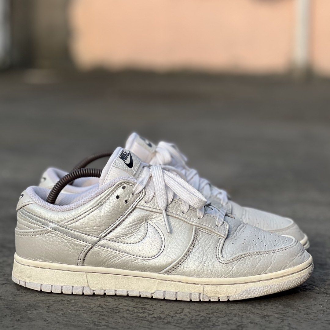 nike dunk low SE “ mettalic silver “ (Category: Sneakers) located in Pasig City. Submitted by store_4_all_season (Listing ID 1464289953, Image 3). Description: Size 8.5 us mens / 42 eu / 26.5 cm Used - very good condition Signs of usage No major issue 📩📩📩.