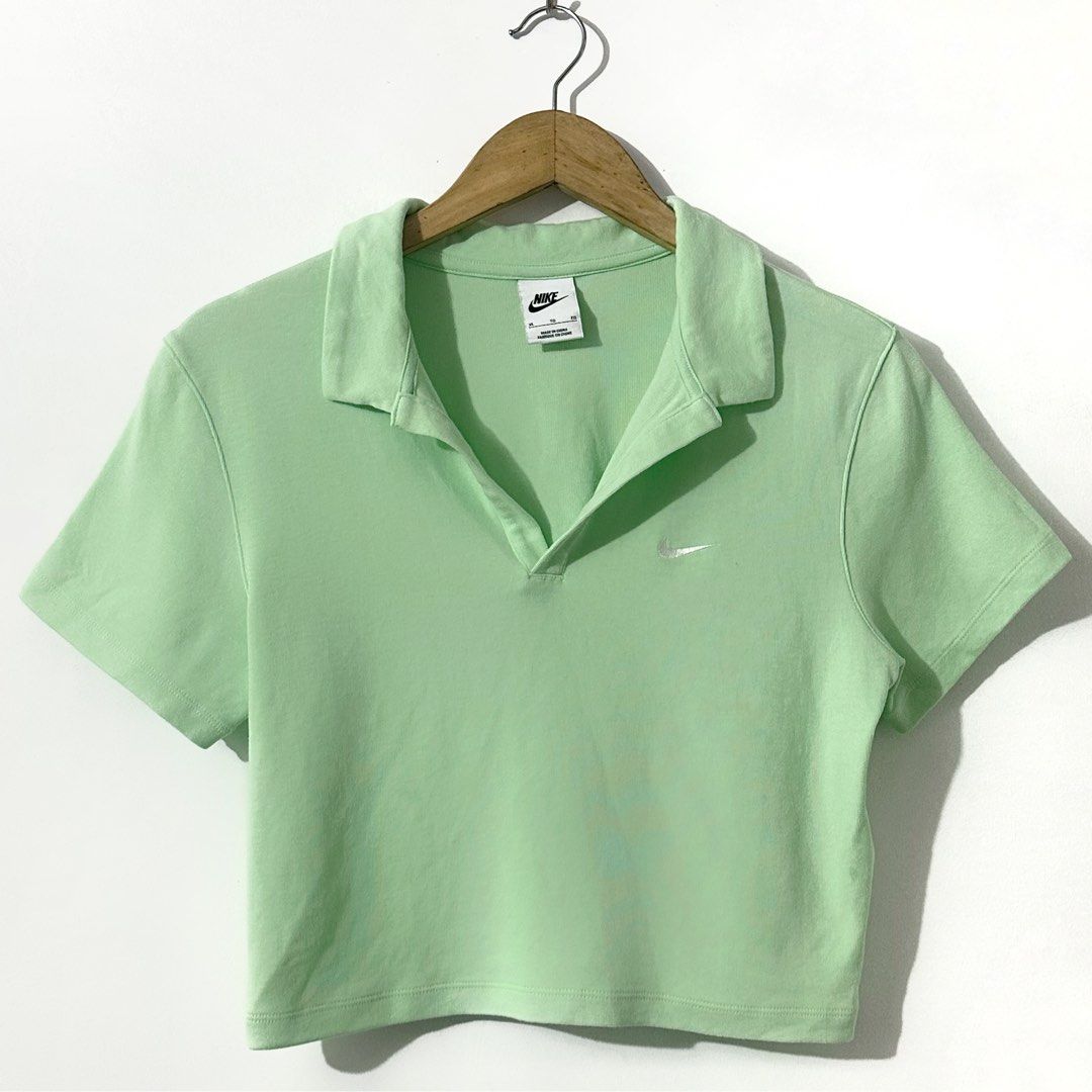 Nike Embroiede Polo Top (Category: Blouses) located in Taguig. Submitted by intransitforyou (Listing ID 1464314681, Image 1). Description: .