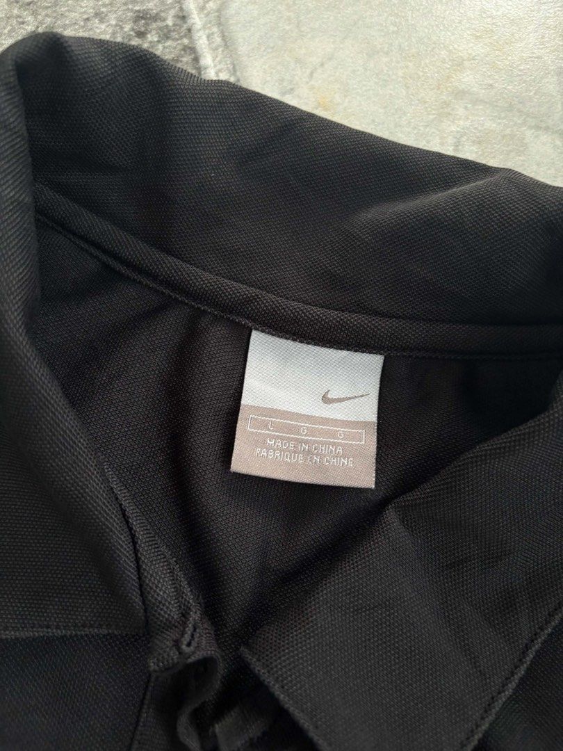 Nike Golf Polo Shirt (Category: Activewear) located in Manila. Submitted by nofits.garments (Listing ID 1464352438, Image 3). Description: Nike Golf Polo Shirt Small Width 18.5 Length 24 As new No issue.