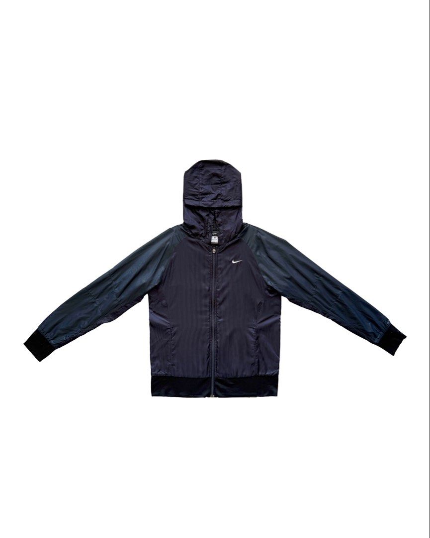 Nike Hooded Jacket (Category: Coats, Jackets and Outerwear) located in Manila. Submitted by morf_sply (Listing ID 1464301488, Image 1). Description: Regular fit jacket with an adjustable hood, long sleeves with ribbed cuffs, welt pockets at the hip and ribbed hem. Zip-up front. Broken puller. M on tag. Shoulder Width 18 in Pit to Pit19 in Length 25 in Sleeves 23 in.