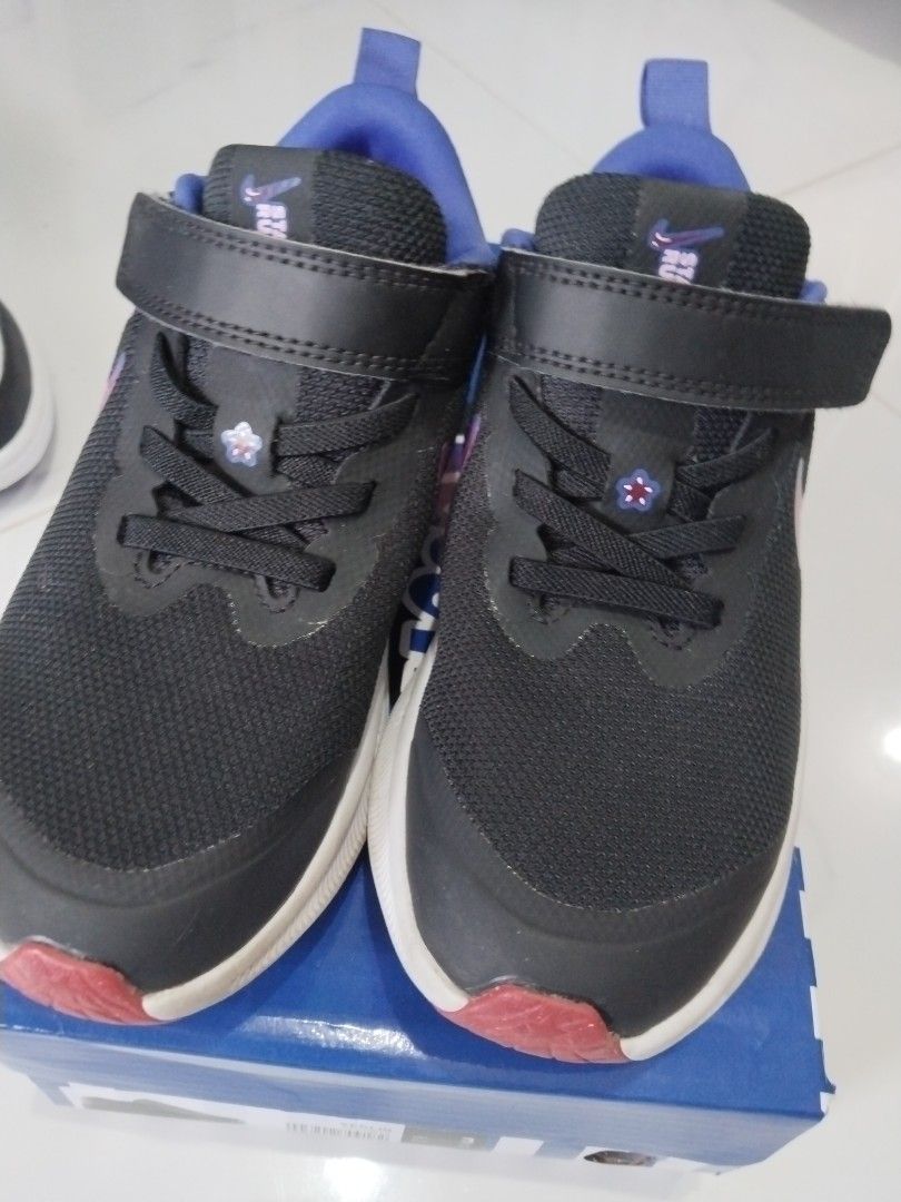 Nike Kids Star Runner 3 (Category: Babies & Kids Fashion) located in Rizal. Submitted by wisemoon_94c43f (Listing ID 1464159479, Image 1). Description: Nike Kids Star Runner 3 Little Kids Preschool Shoes Size 13 C refer Nike Kids Size Chart Original/ Authentic Color Black/ White No Damage No Box.