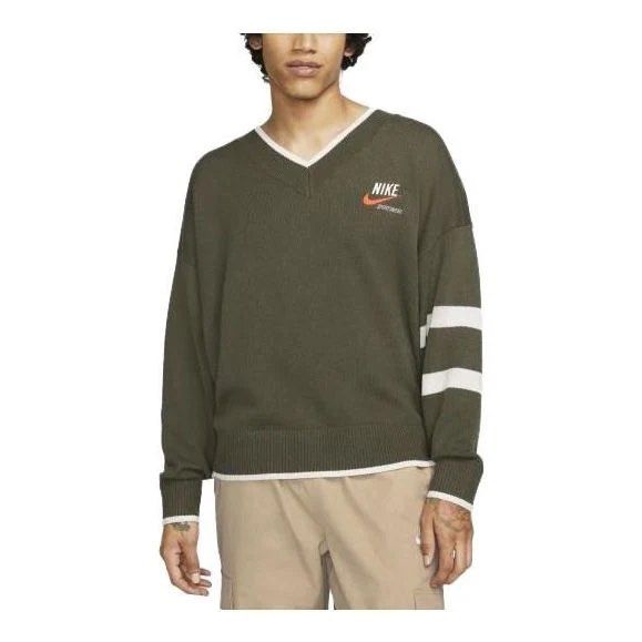 NIKE NSW KNITTED SWEATER (Category: Coats, Jackets and Outerwear) located in Pasig City. Submitted by buzzthrifty (Listing ID 1464249382, Image 3). Description: SIZE L-XL 24x26 EXCELLENT TO NEW .