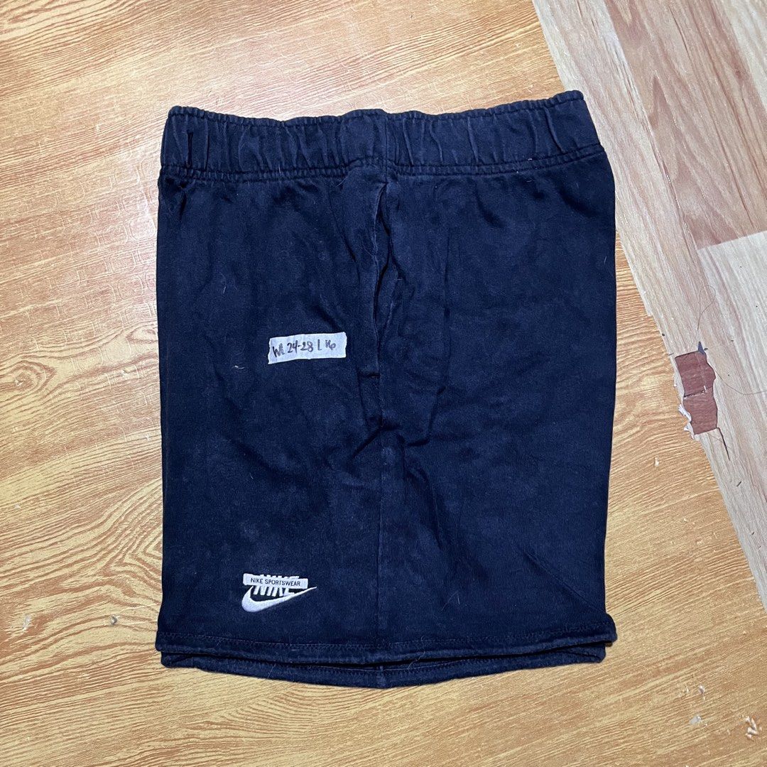 NIKE NSW WOMEN SHORT (Category: Shorts) located in Marikina City. Submitted by Dyornhel (Listing ID 1464264914, Image 1). Description: Nike NSW Women Short WL 24-28 L 16 Excellent Condition Need wash No lace.