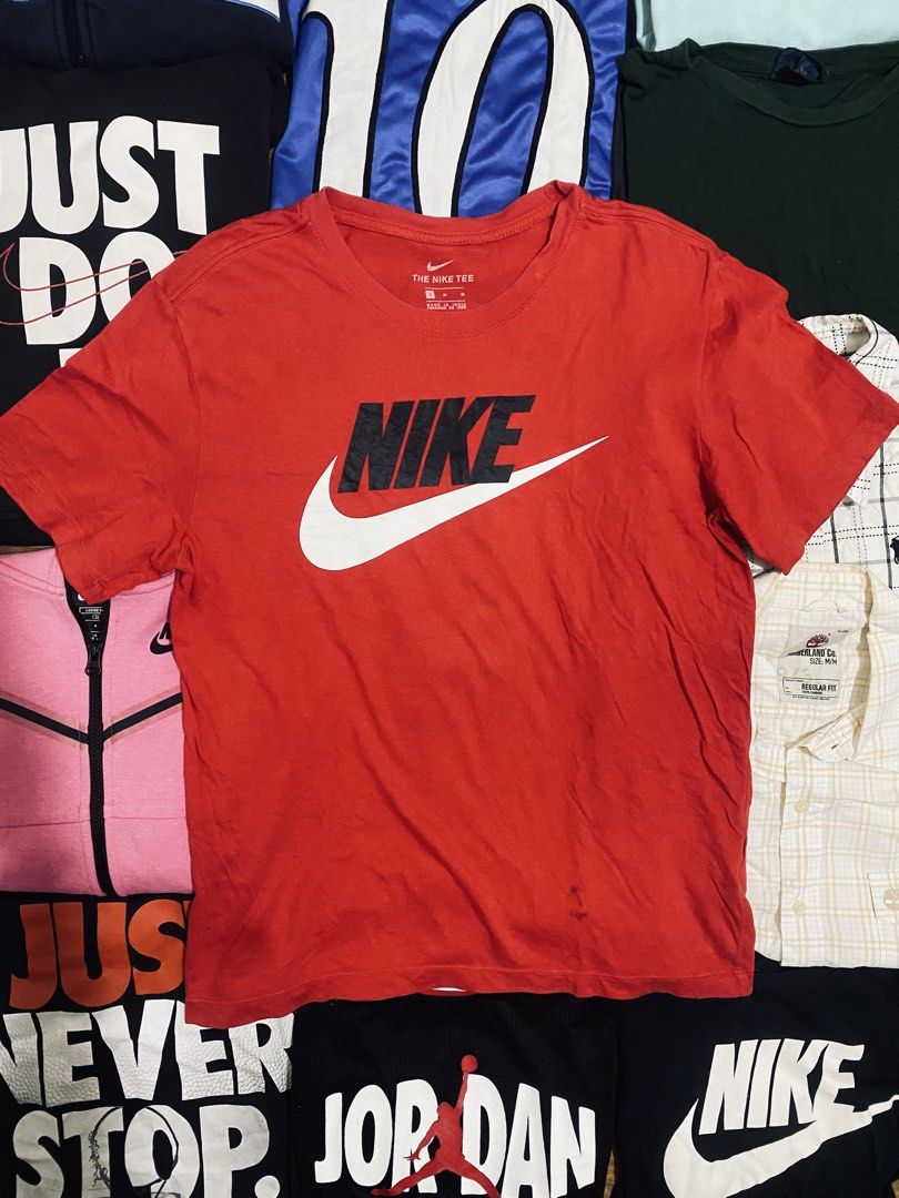 Nike Red T-Shirt (Category: Tshirts & Polo Shirts ) located in Las Pinas. Submitted by johnpaul2525 (Listing ID 1464299010, Image 1). Description: - Classic red Nike t-shirt - Features the iconic Nike logo on the front - Made from comfortable fabric, perfect for casual wear - Size: Medium (M) - Check out other items in the photos!.