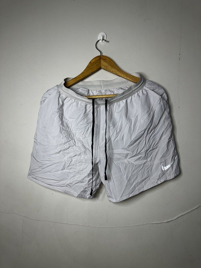 NIKE RUNNING (Category: Shorts) located in Molave. Submitted by thriftmate13 (Listing ID 1464178798, Image 1). Description: .