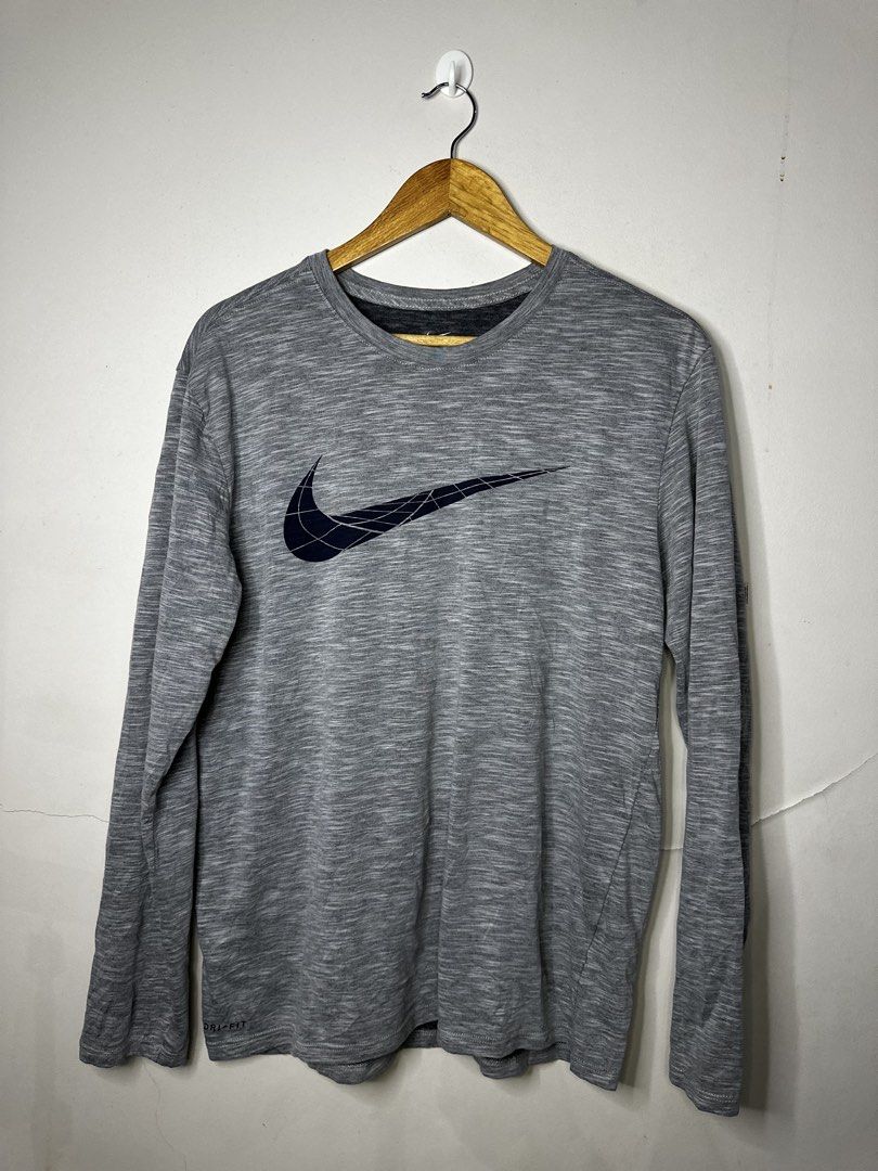 NIKE RUNNING (Category: Tshirts & Polo Shirts ) located in Molave. Submitted by thriftmate13 (Listing ID 1464199567, Image 1). Description: .